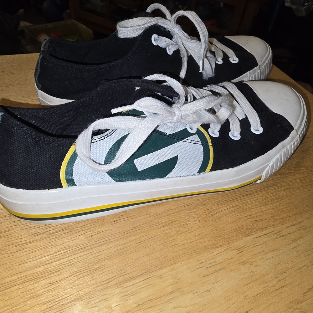 Green Bay Packers Black Canvas Sneakers with Football NFL Logo - Size 7 - Fair